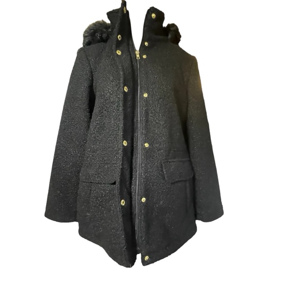 - INTL d.e.t.a.i.l.s Coat with fur Hood Size Small - Picture 10 of 16